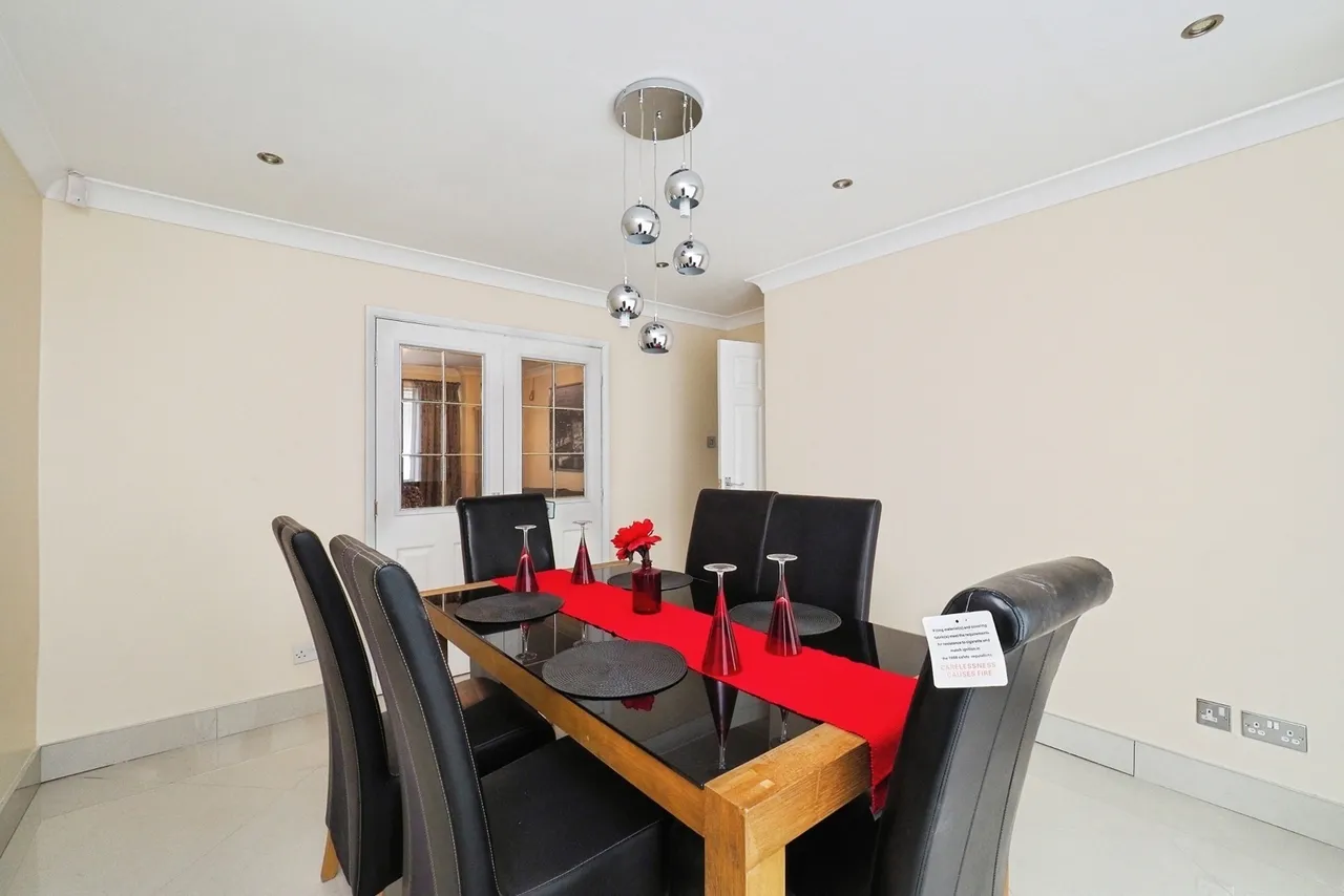 Christina Crescent, Nottingham, Nottinghamshire, NG6, photo 8