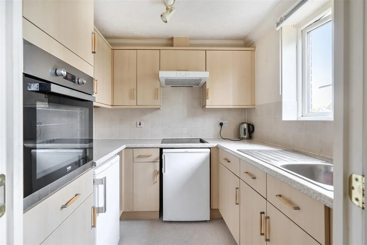Southdown Road, Shoreham-By-Sea, BN43, photo 6