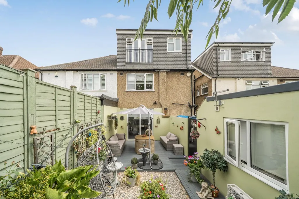 Constance Crescent, Hayes, photo 13