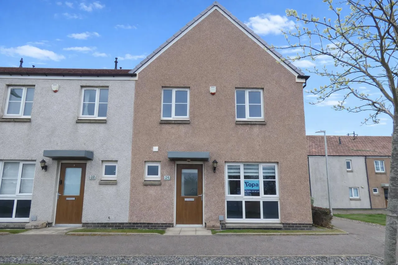 2 bed house for sale, Whitehills Square, Aberdeen, AB12