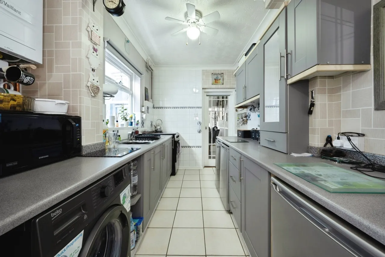 Woburn Road, Kempston, MK42, photo 2