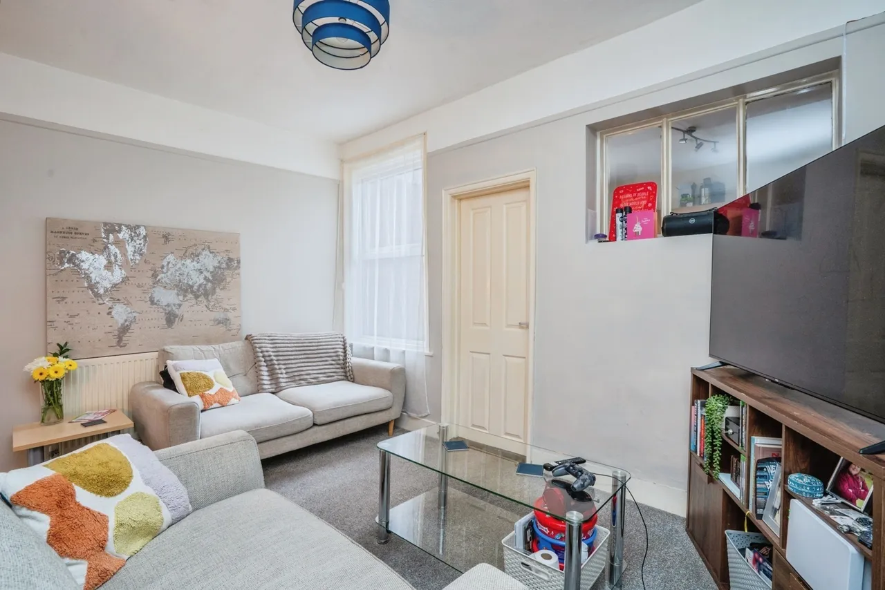 Glasgow Road, Southsea, PO4, photo 2