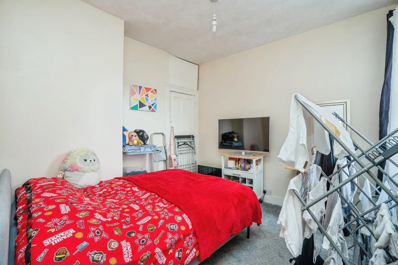 Glasgow Road, Southsea, PO4, photo 12