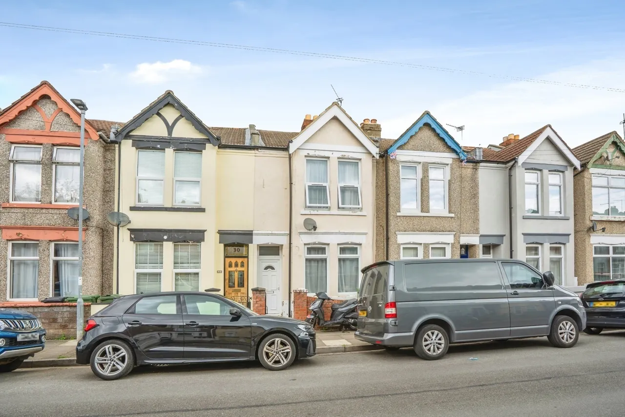 3 bed house for sale, Glasgow Road, Southsea, PO4
