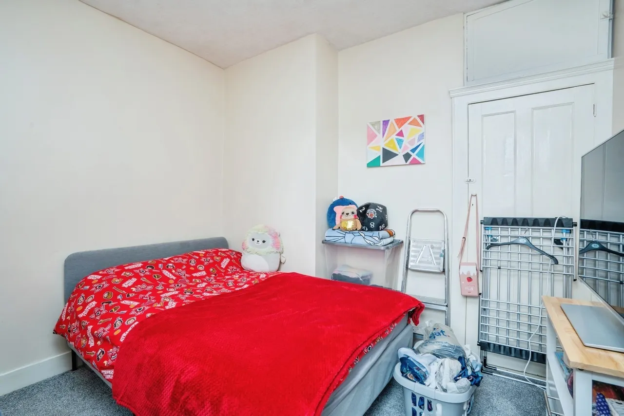 Glasgow Road, Southsea, PO4, photo 13