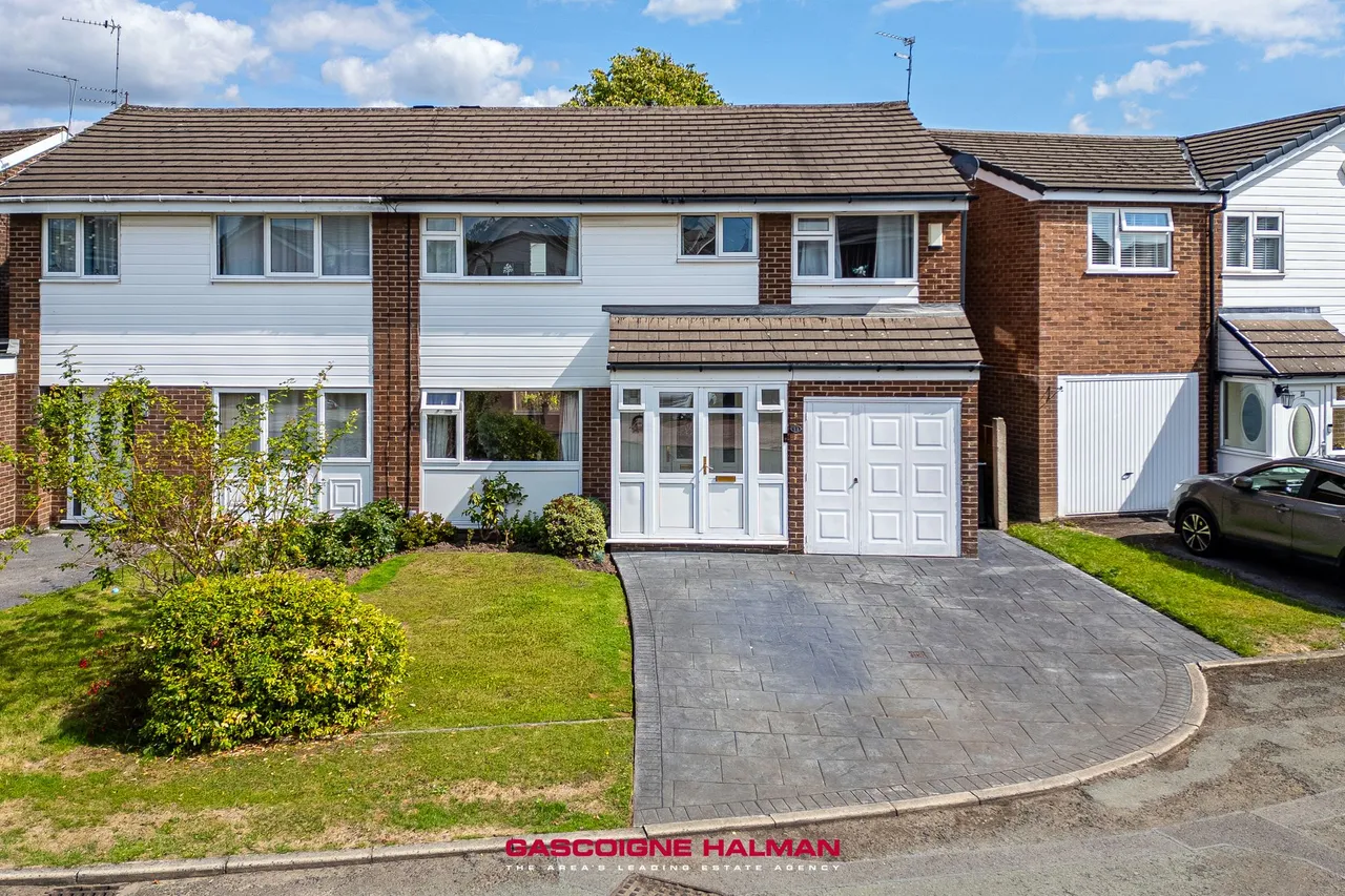 4 bed house for sale, Ledge Ley, Cheadle