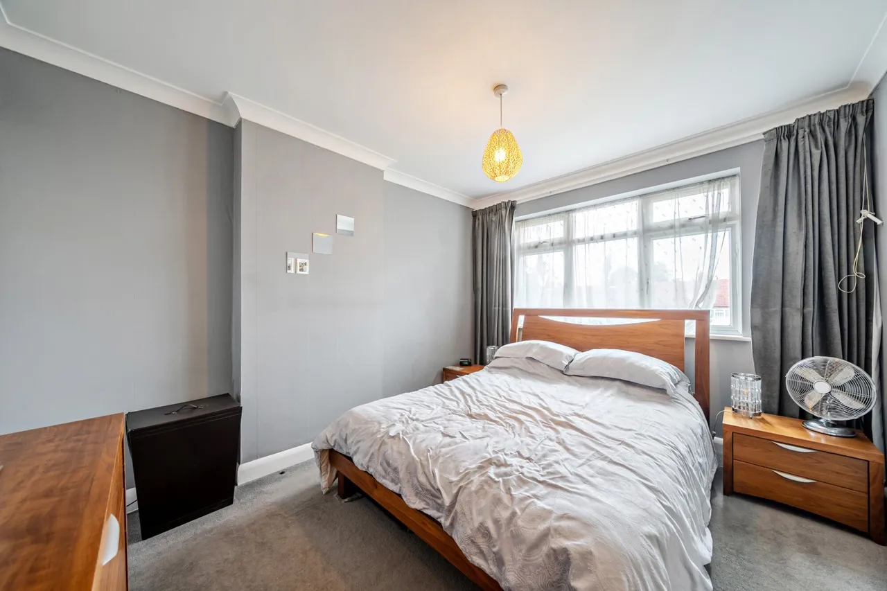 Sutherland Avenue, DA16, photo 6