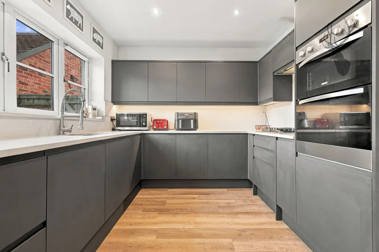 Hodgson Way, Gilston, CM20, photo 6