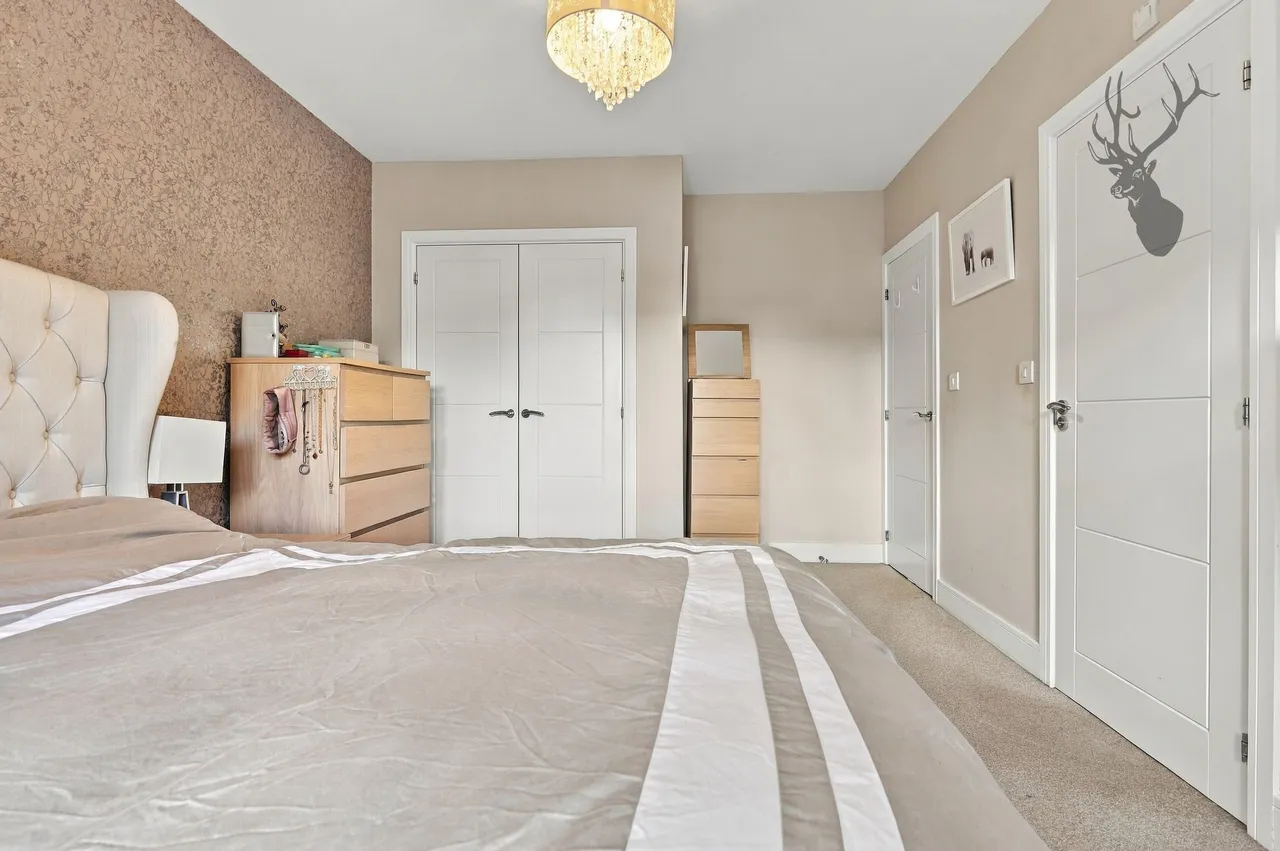 Hodgson Way, Gilston, CM20, photo 12