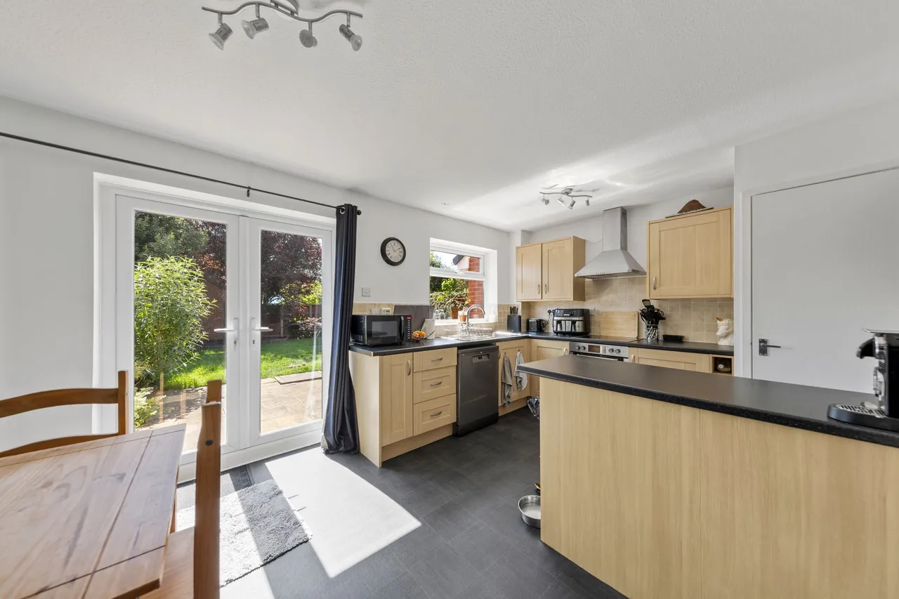 Ventnor Close, Great Sankey, Warrington, Warrington, WA5 3JL, photo 5