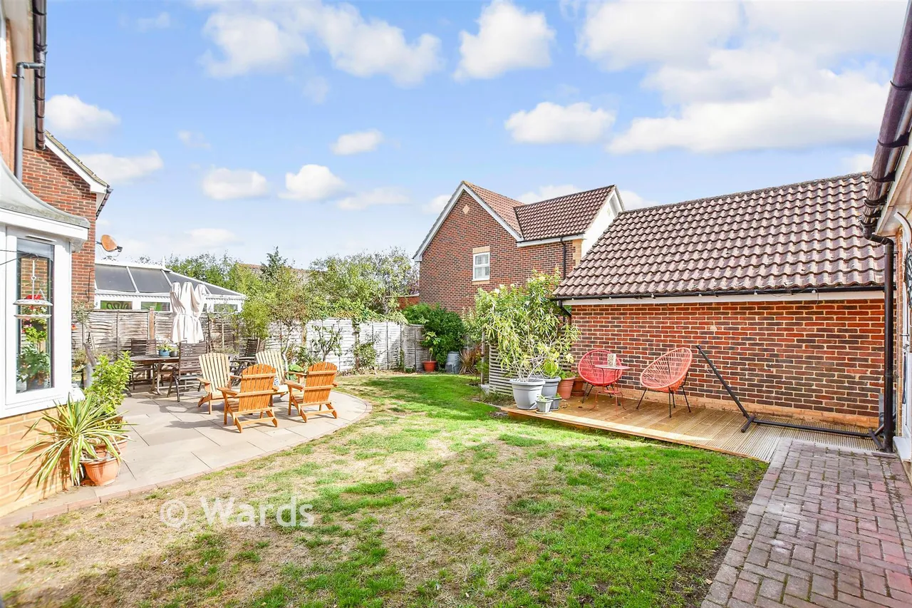 Chestnut Close, Kings Hill, ME19, photo 17