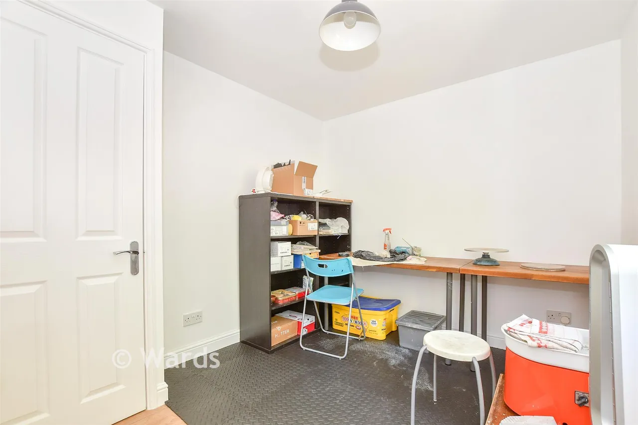 Chestnut Close, Kings Hill, ME19, photo 12