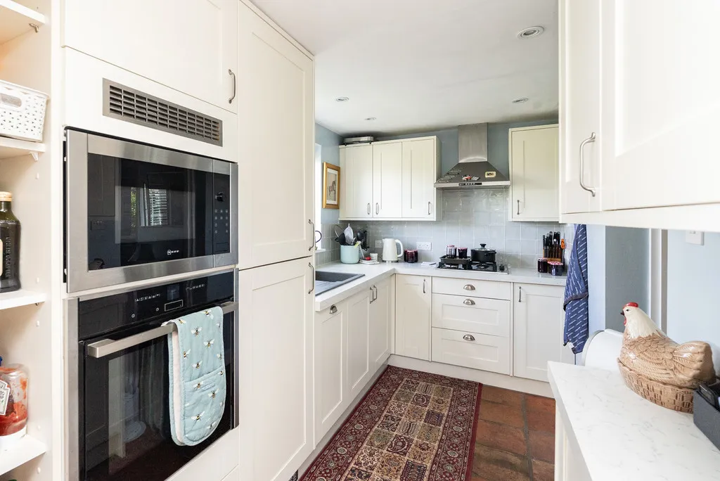 Middle Street, Brockham, RH3, photo 10