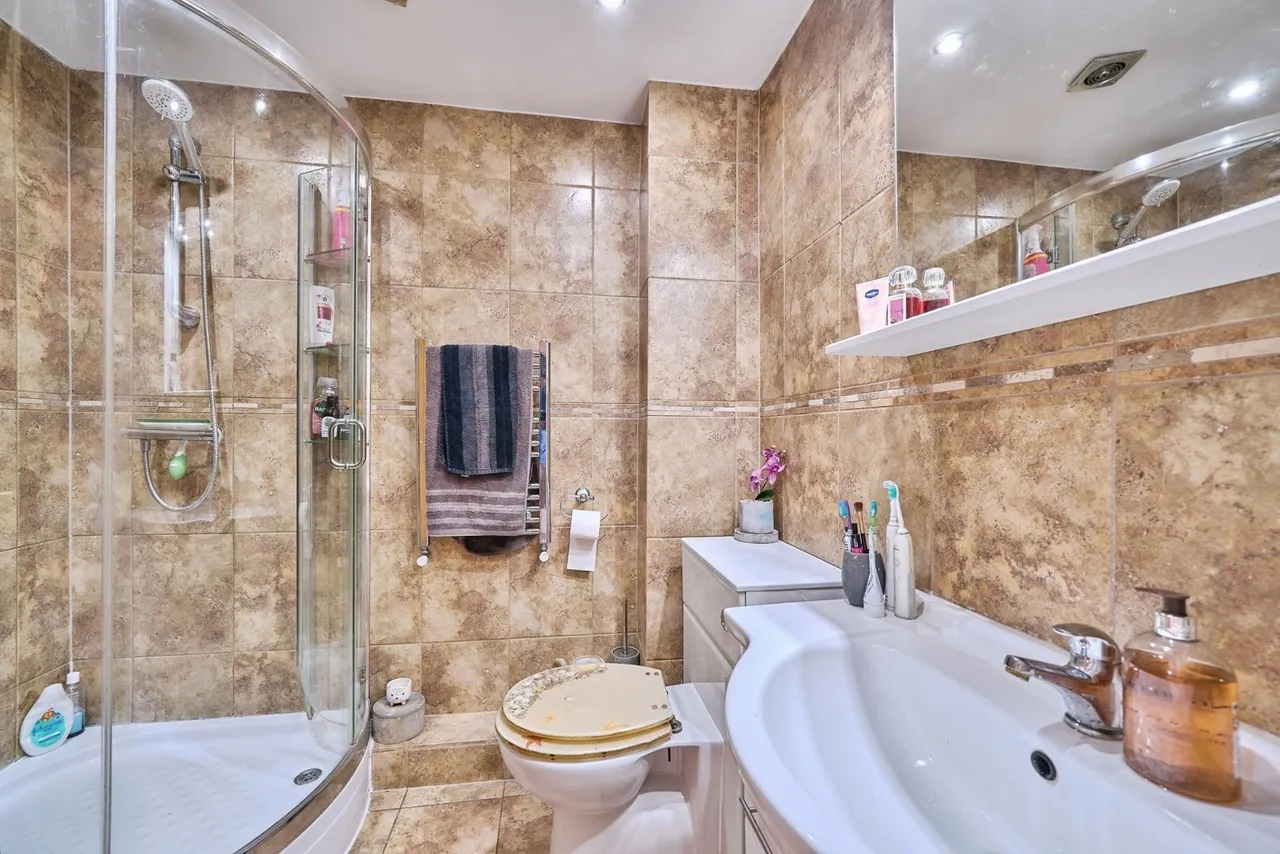 Goldwing Close, London, E16, photo 16