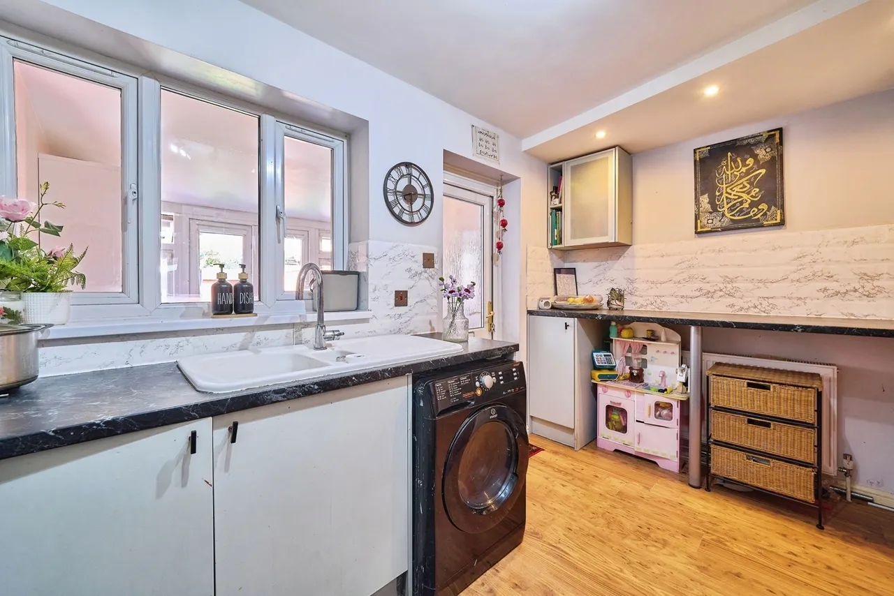 Goldwing Close, London, E16, photo 7