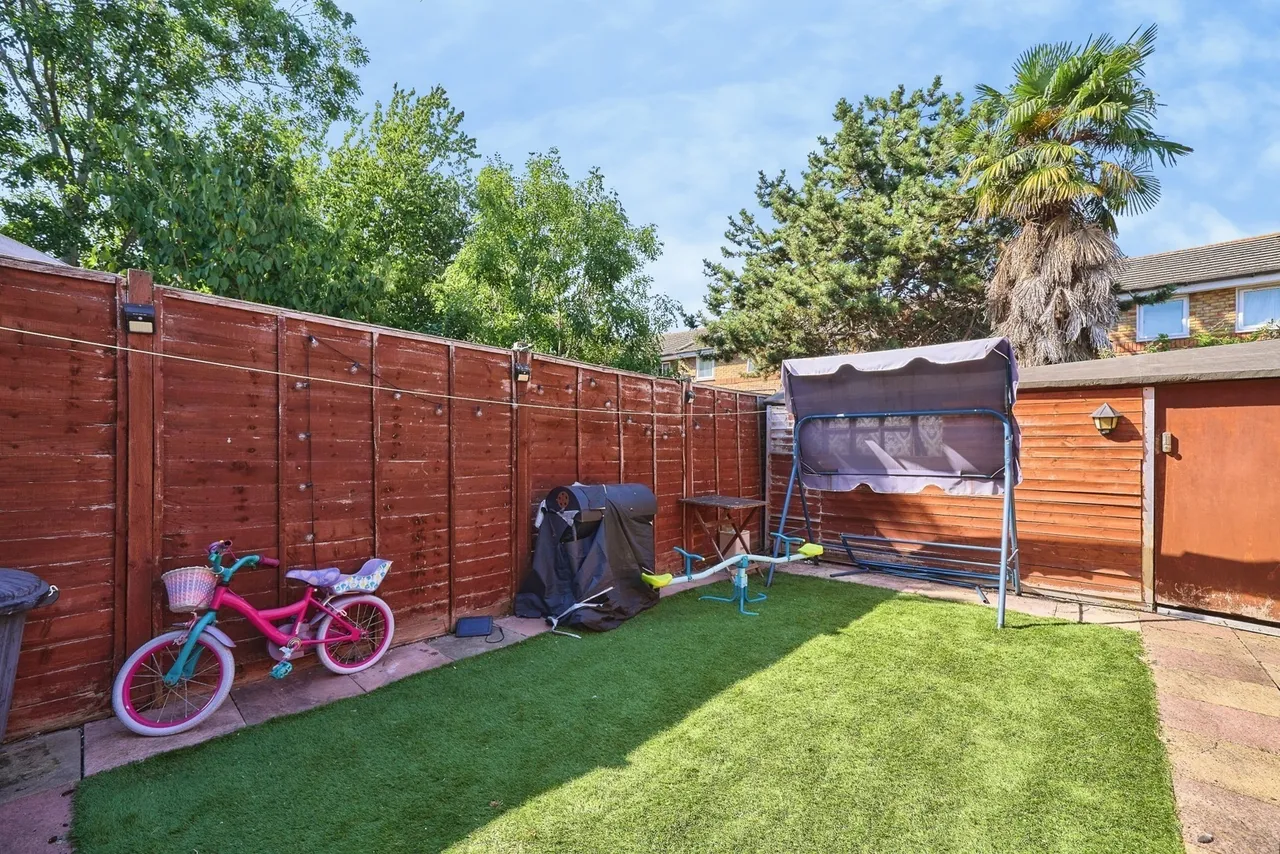 Goldwing Close, London, E16, photo 17