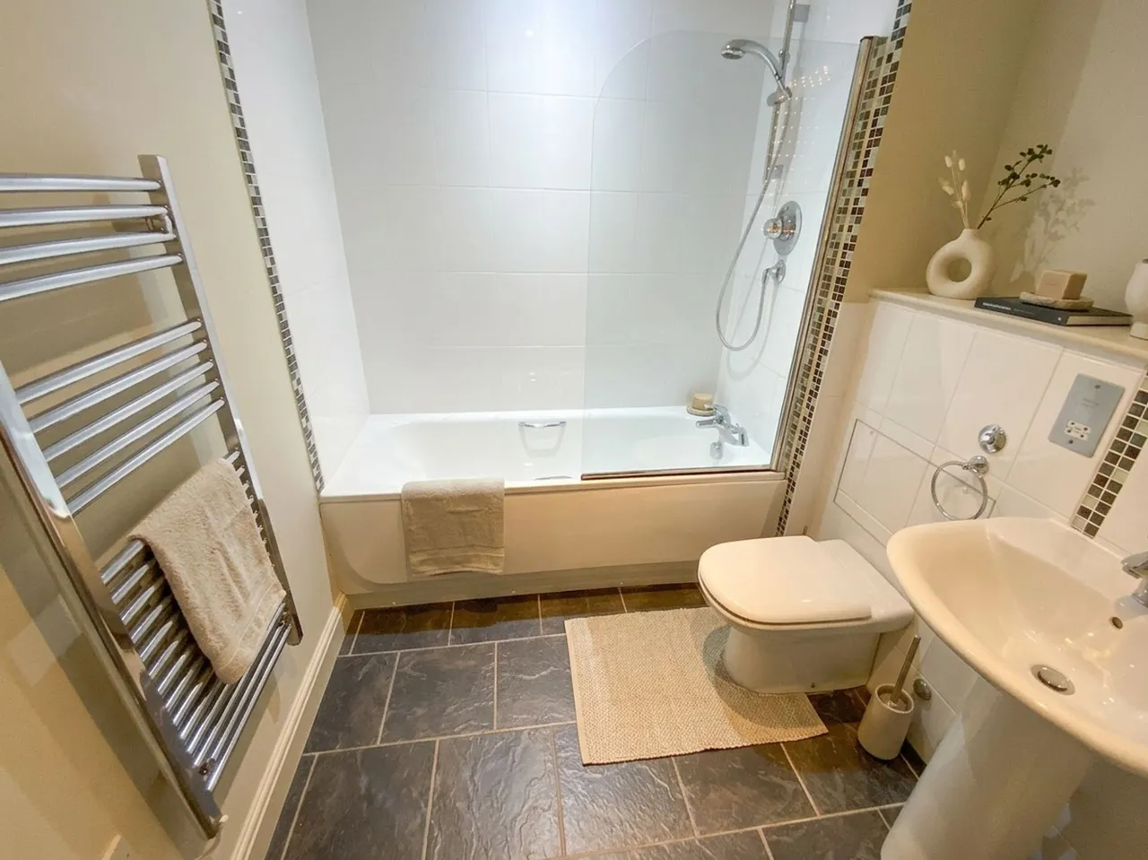 Stoneleigh, Knighton Park Road, Stoneygate, photo 8