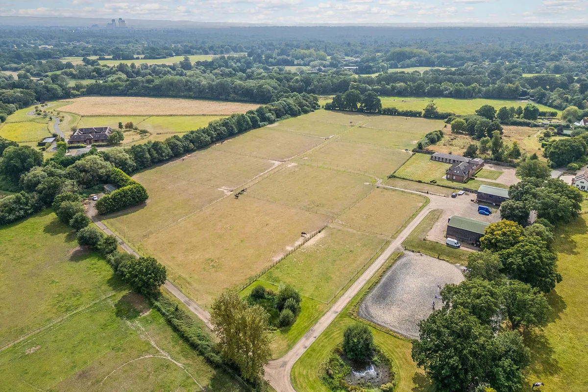 Chobham Park Lane, Chobham Woking, GU24, photo 4