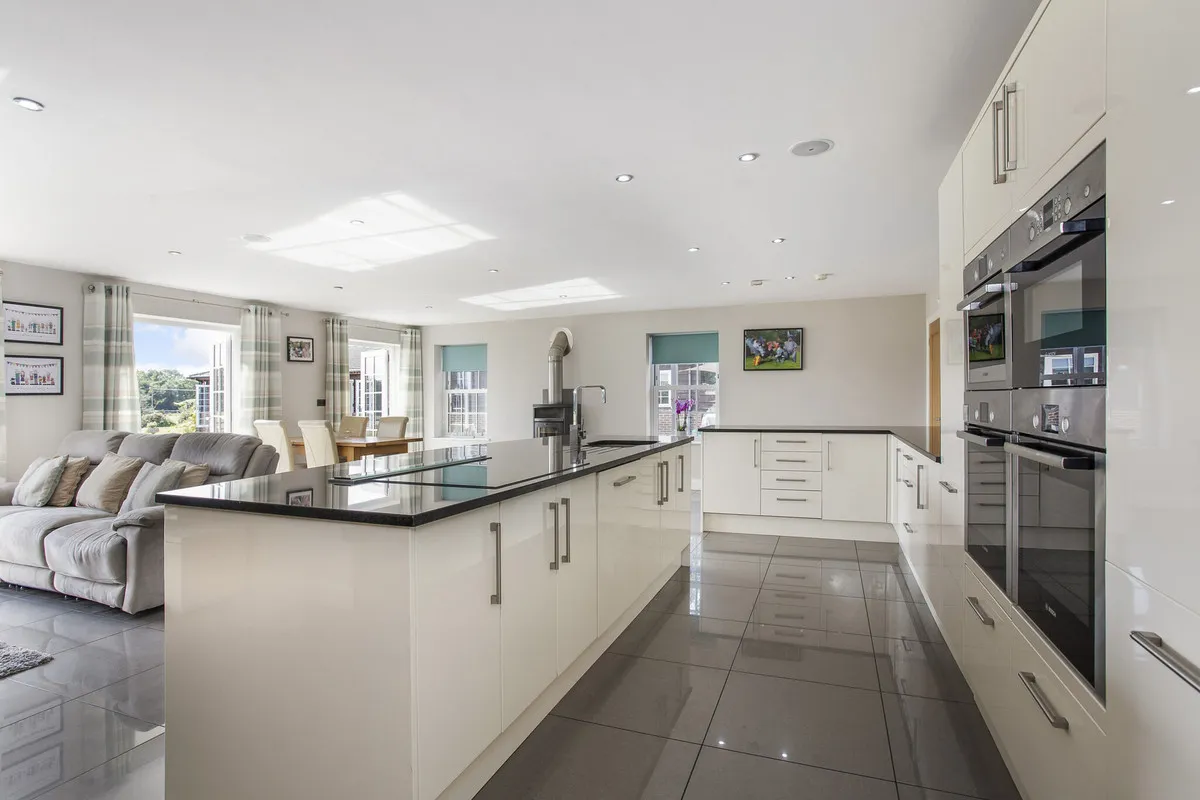 Chobham Park Lane, Chobham Woking, GU24, photo 7