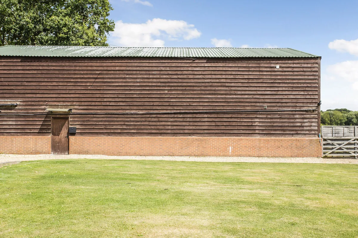Chobham Park Lane, Chobham Woking, GU24, photo 25