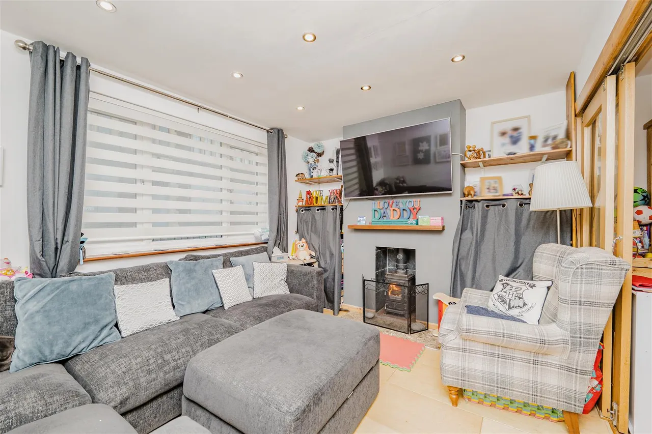 Jewel Street, Barry, CF63 3NQ, photo 2