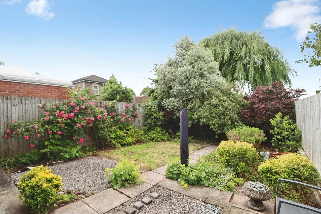 Chestnut Court, Mangotsfield, Bristol, BS16, photo 4