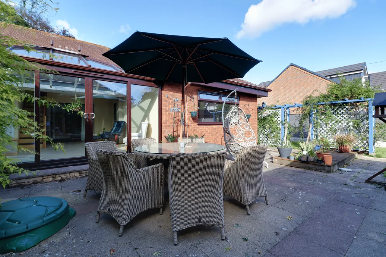 Normanby Road, Burton-Upon-Stather, DN15, photo 28