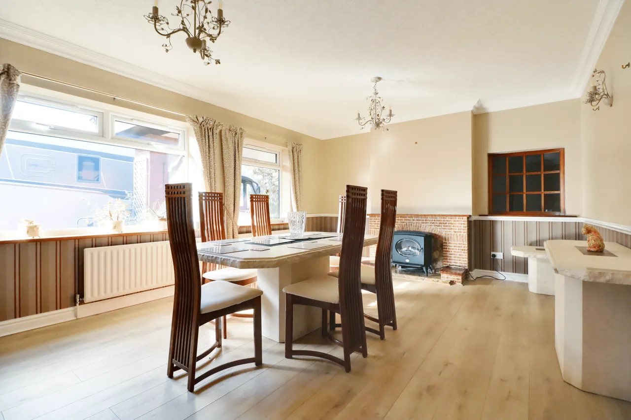 Normanby Road, Burton-Upon-Stather, DN15, photo 6