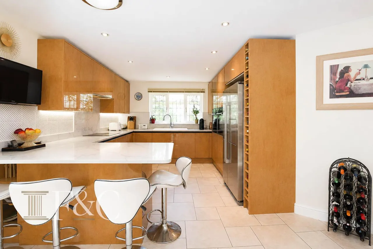 Richardson Crescent, West Cheshunt, photo 5