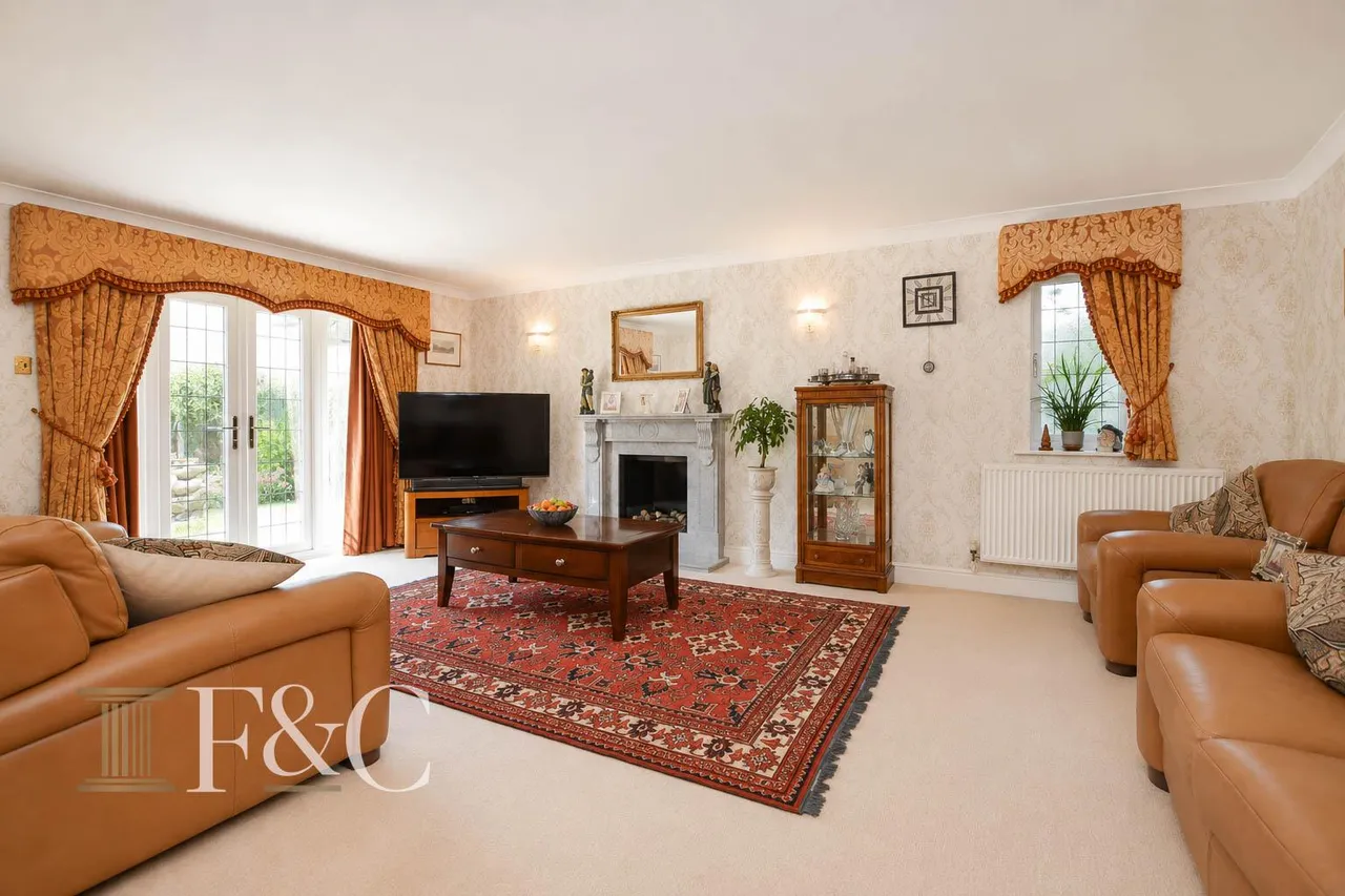 Richardson Crescent, West Cheshunt, photo 4