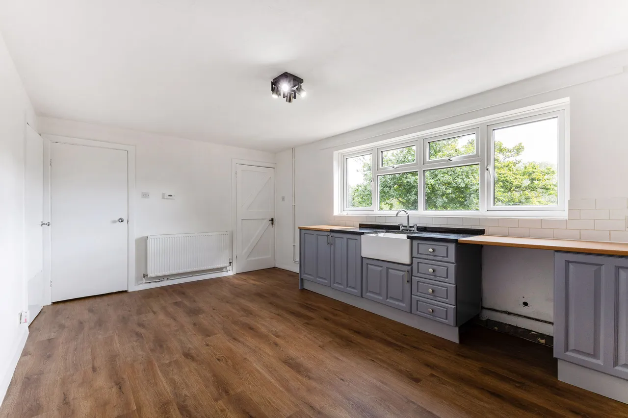 Hay Place Lane, Binsted, GU34, photo 5