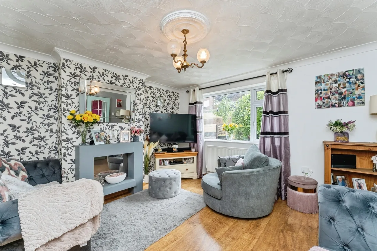 Abbots Walk, Holywell, CH8, photo 4