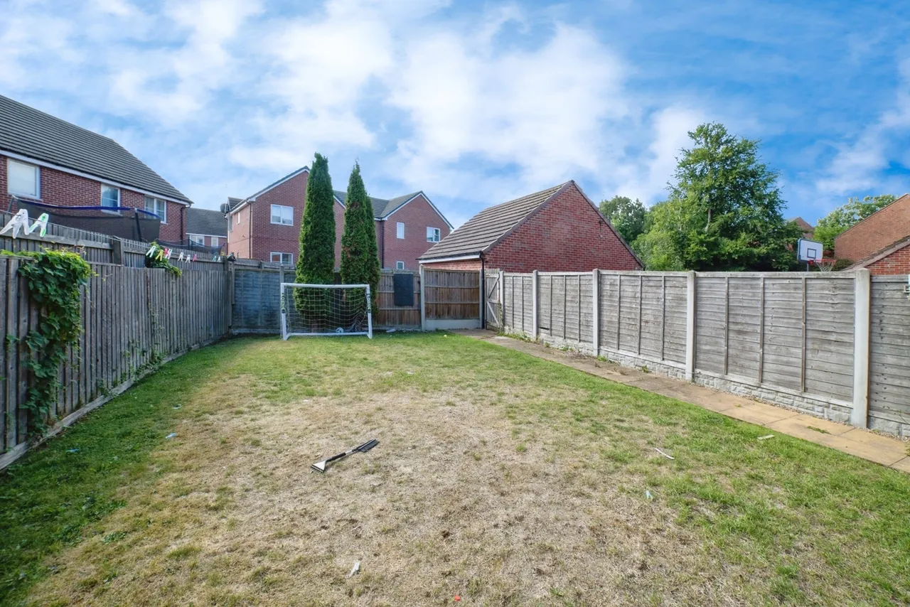 Bridge Close, Sutton-in-Ashfield, Nottinghamshire, NG17, photo 16