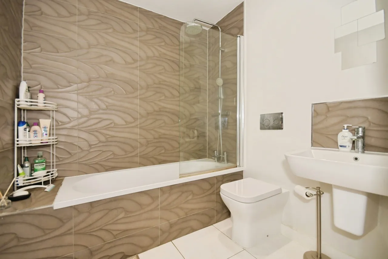 West Bar, Sheffield, S3, photo 4