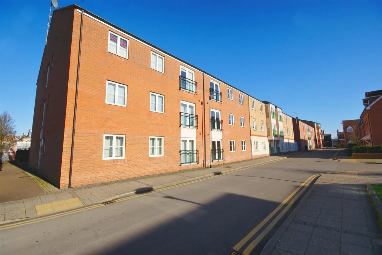 2 bed flat for sale — Riverside Drive, Anchor Quay, Lincoln