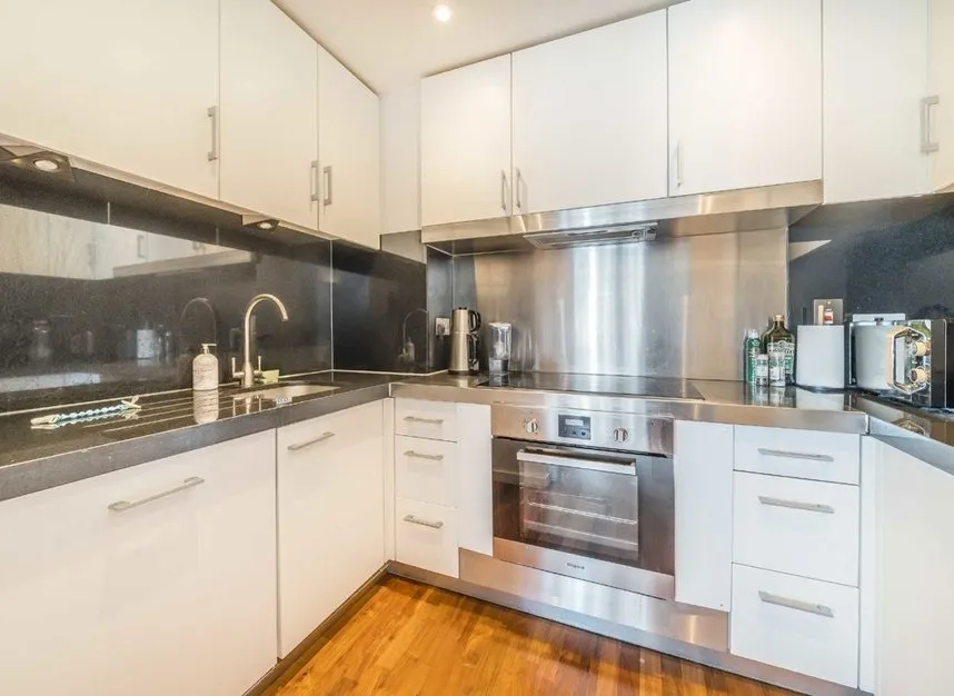 Fairmont Avenue, Canary Wharf, E14, photo 4