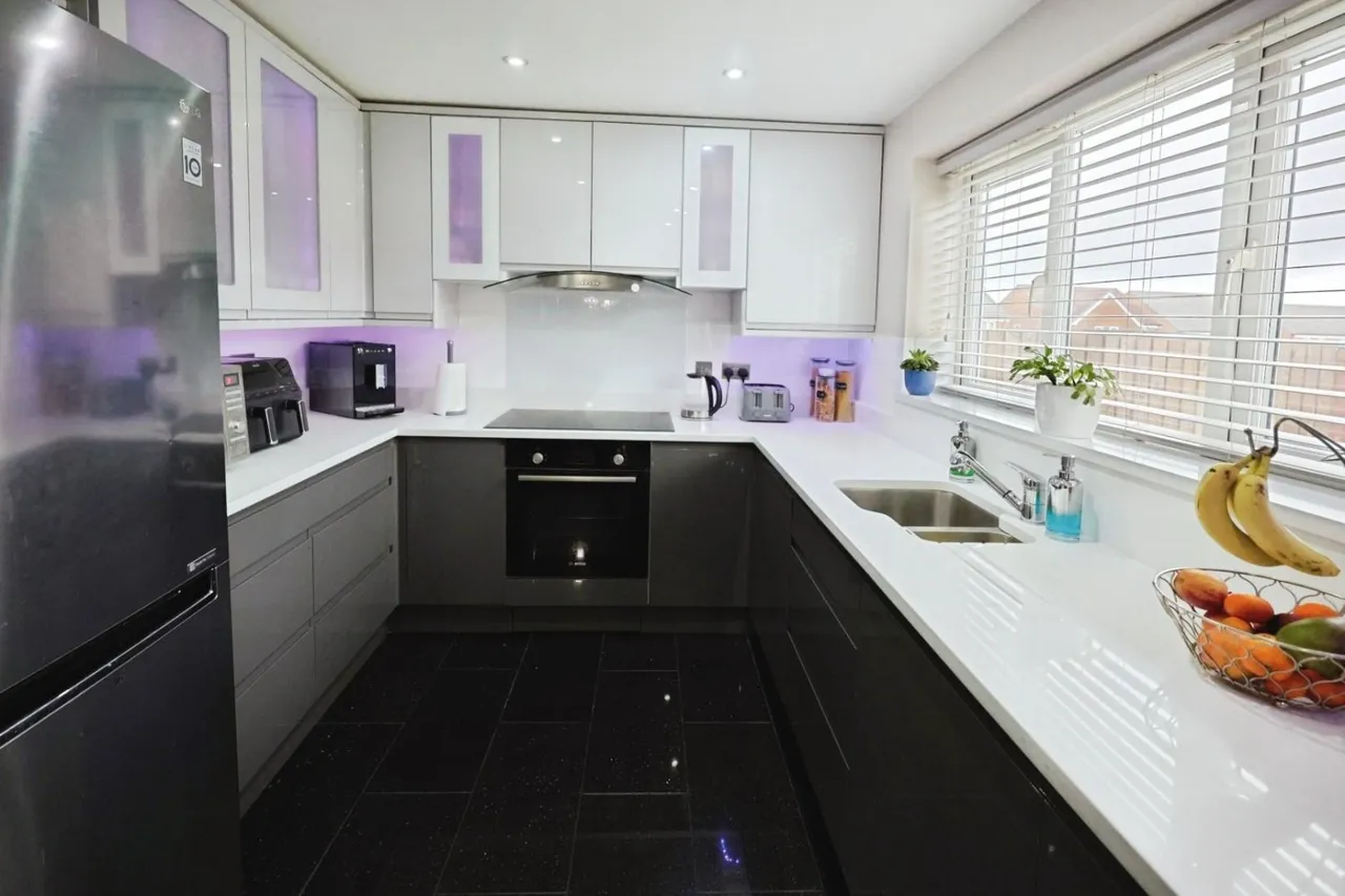 Hutchinson Close, Coundon, DL14, photo 4