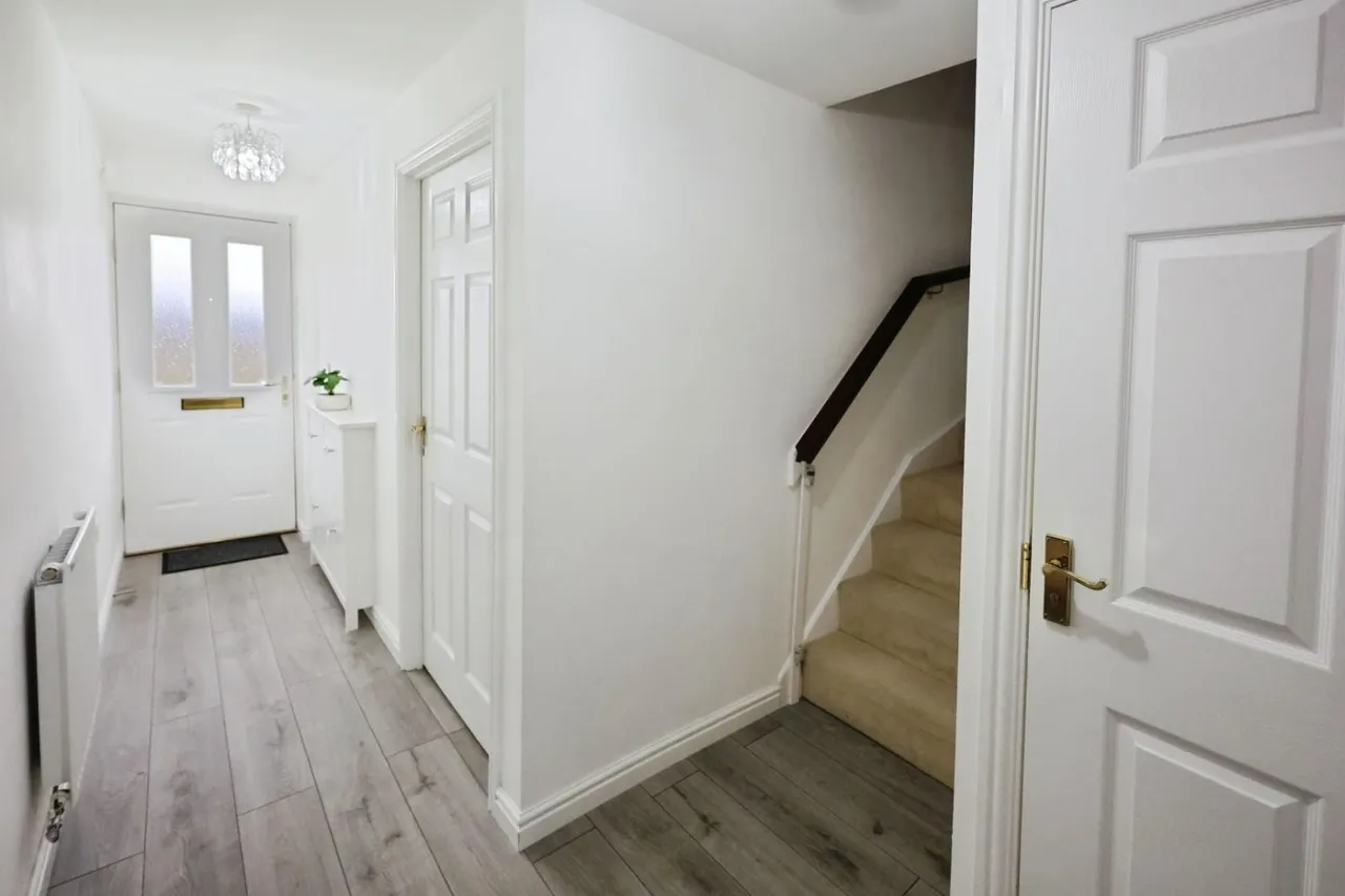 Hutchinson Close, Coundon, DL14, photo 2