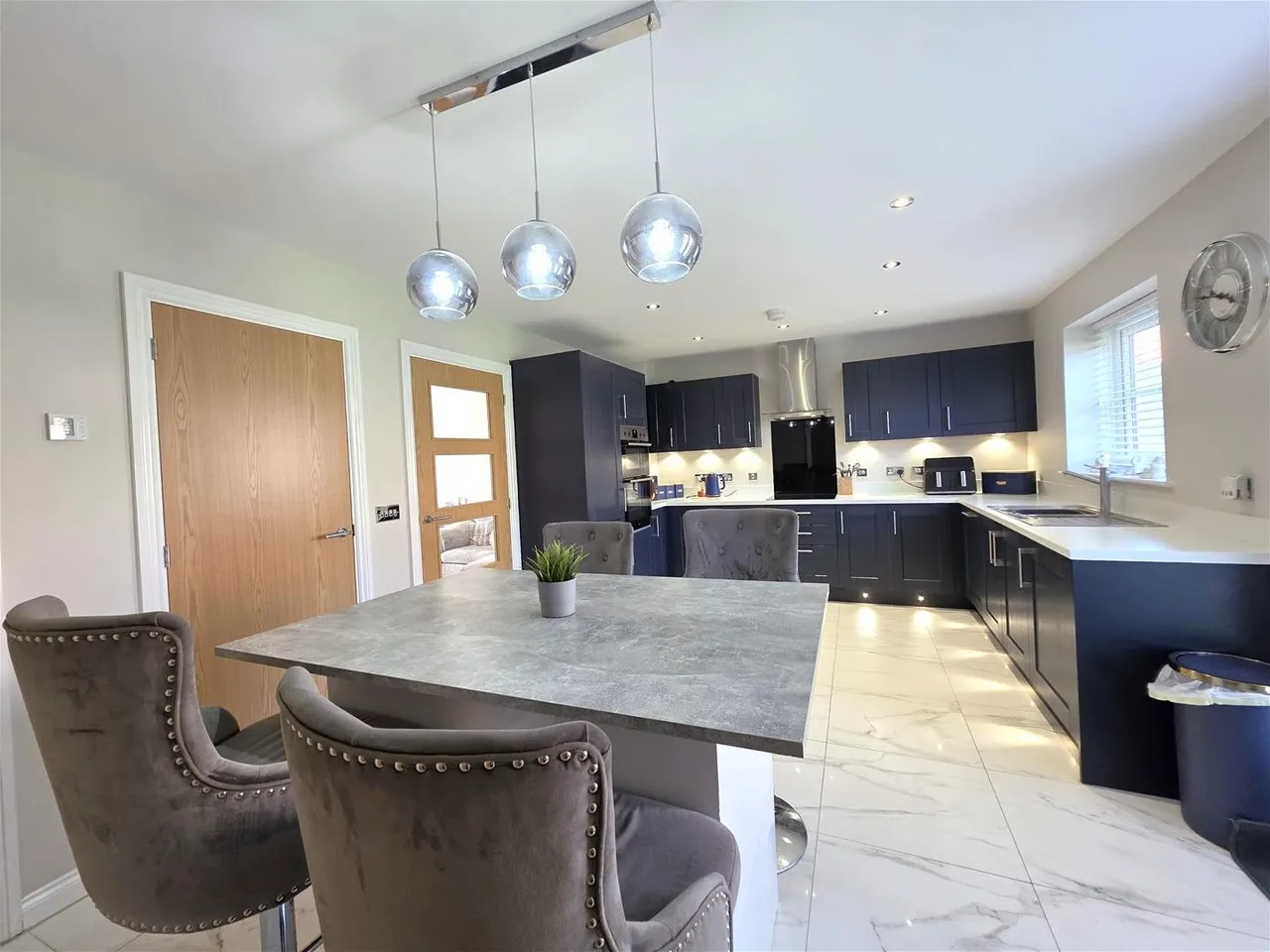 Bilberry Avenue Eastfield, Scarborough YO11 3XF, photo 2