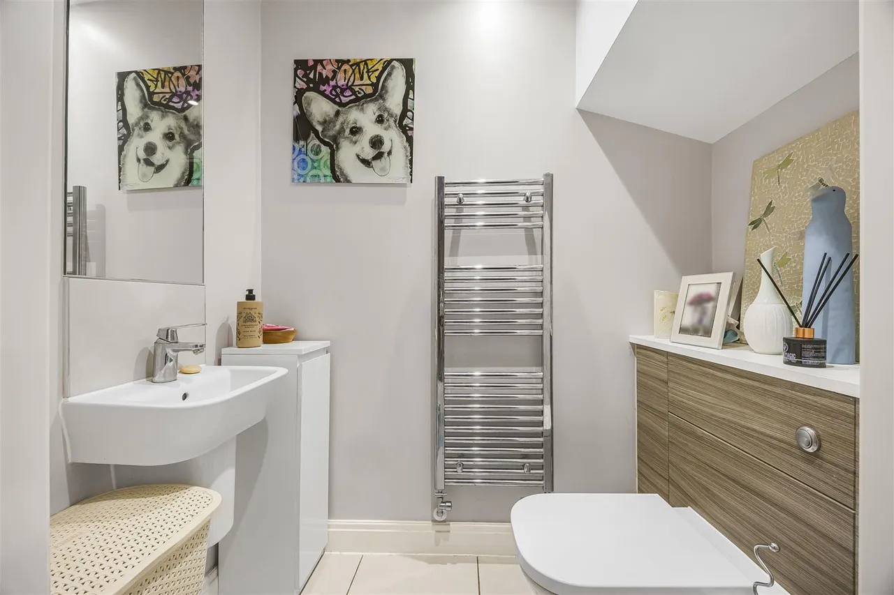 Martin Cooper Close, Caversham, RG4, photo 12