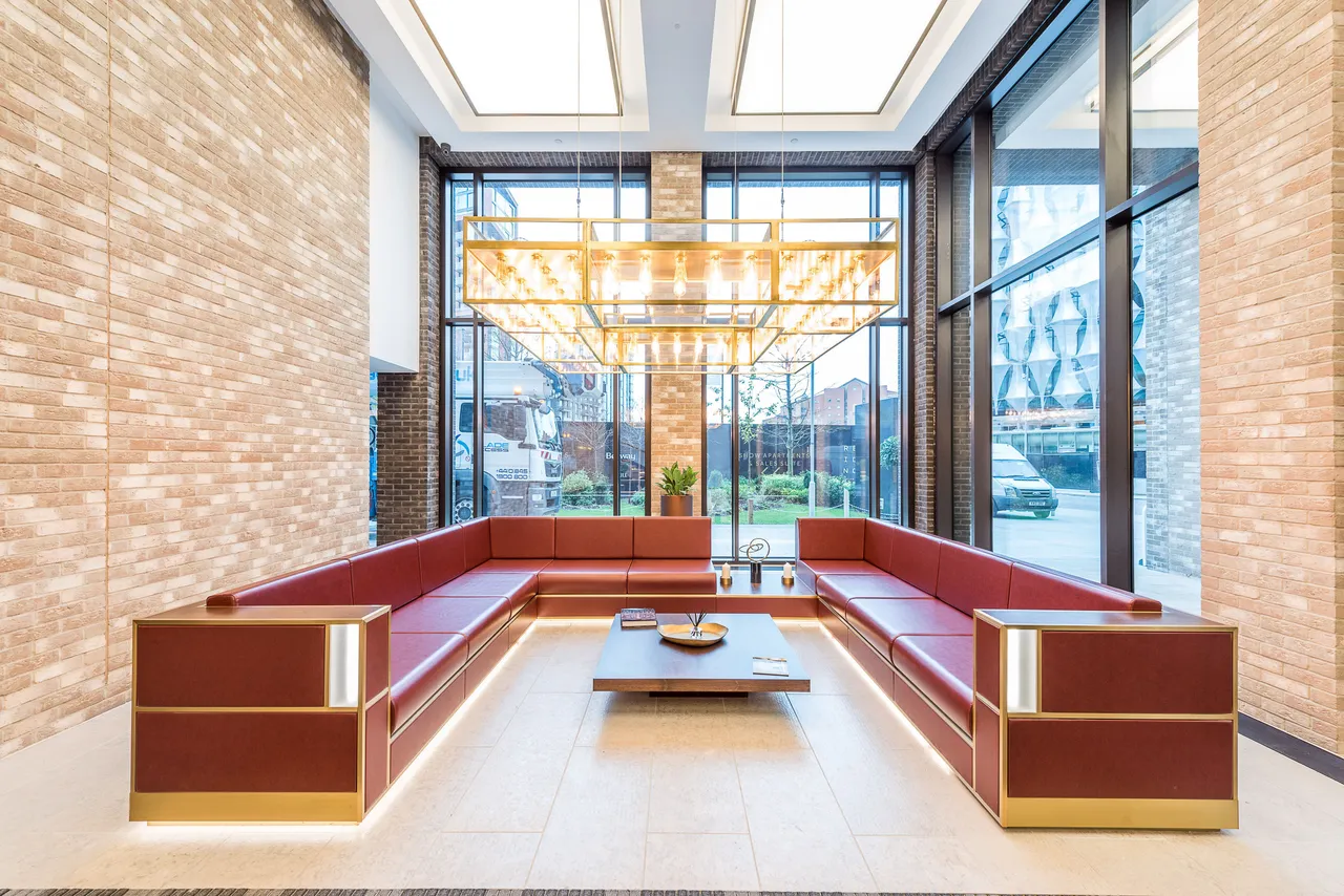 17 Thornes House, Charles Clowes Walk, The Residence, 40-42 Ponton Road, London, photo 8