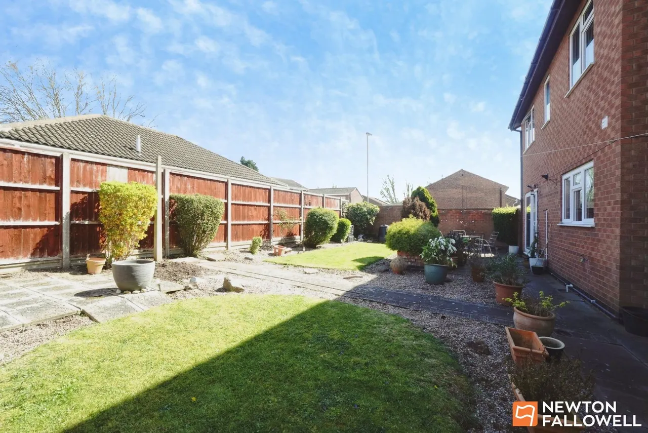 Buckingham Drive, Loughborough, LE11, photo 15