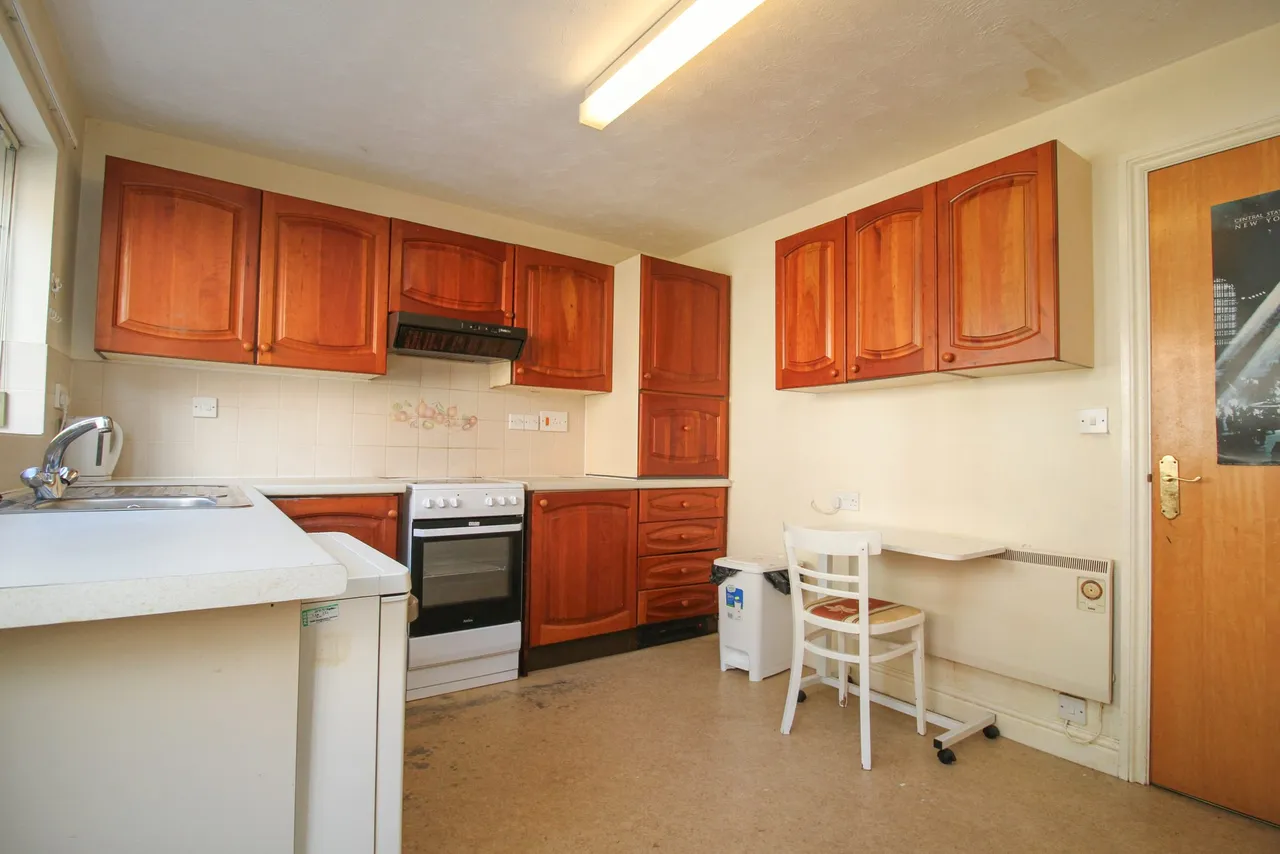 Pegasus Court, Fleet, GU51 4SX, photo 3