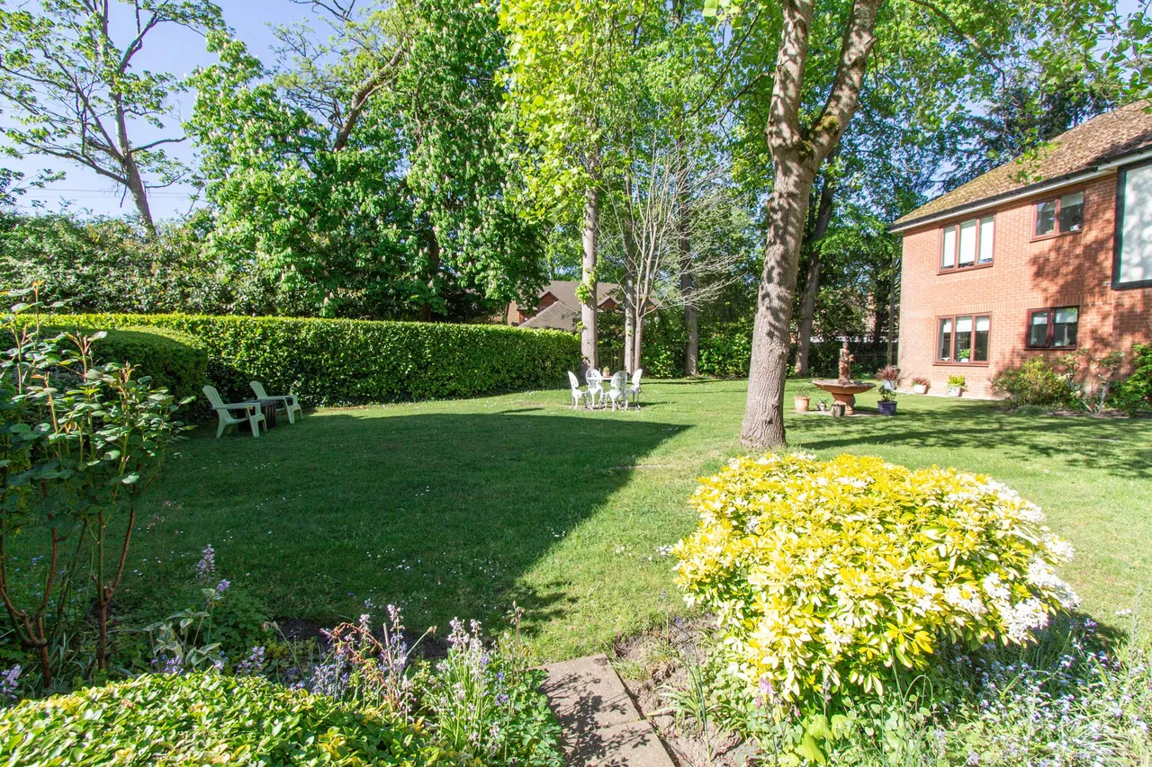 Pegasus Court, Fleet, GU51 4SX, photo 8
