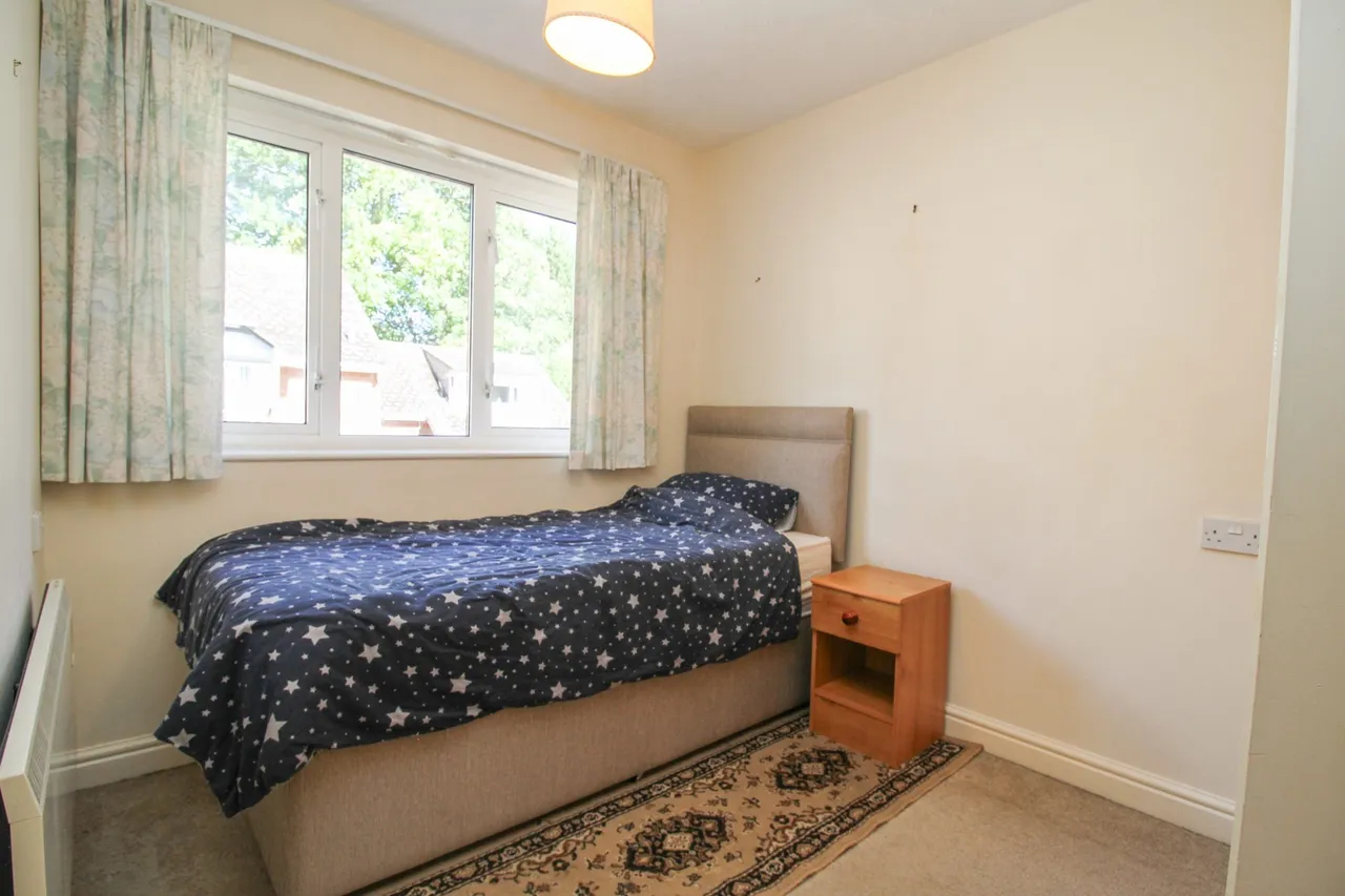 Pegasus Court, Fleet, GU51 4SX, photo 6