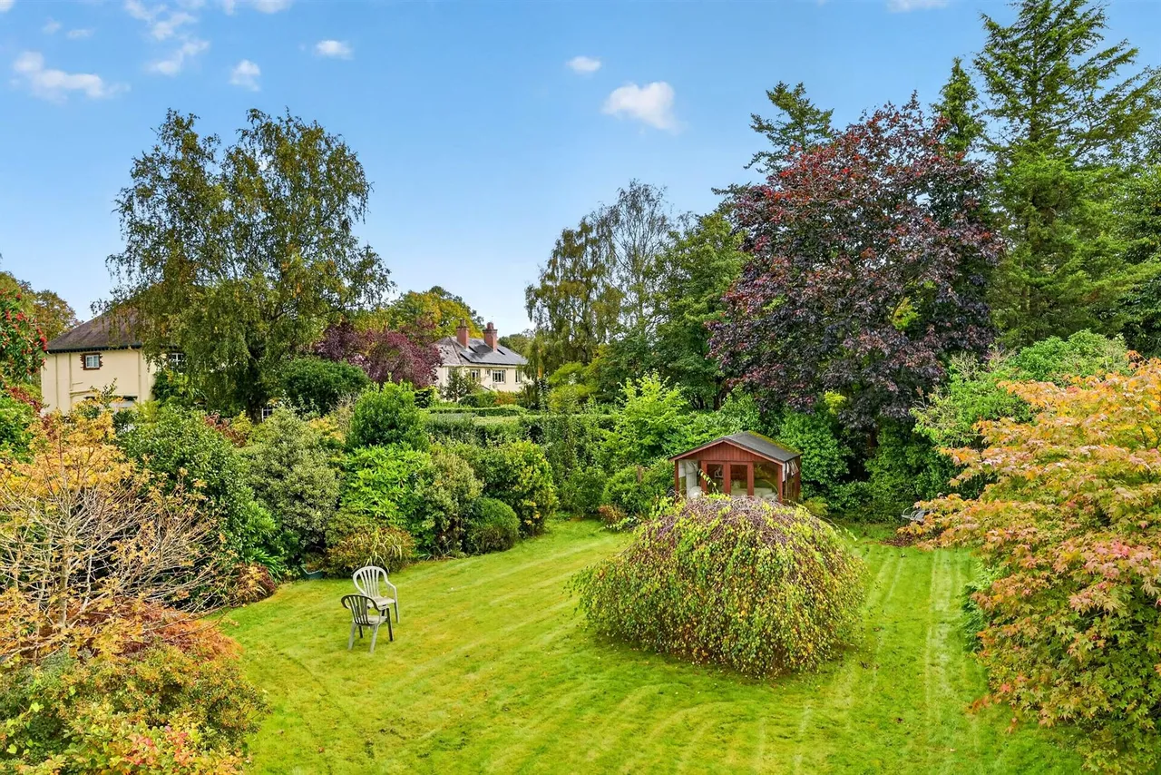 Shrewsbury Park, Malone, BT9, photo 41