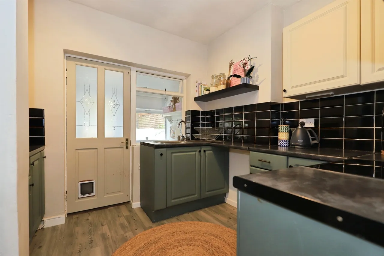Leswell Lane, Kidderminster, DY10, photo 10