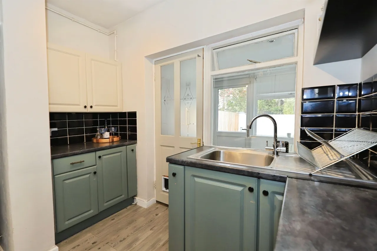 Leswell Lane, Kidderminster, DY10, photo 9