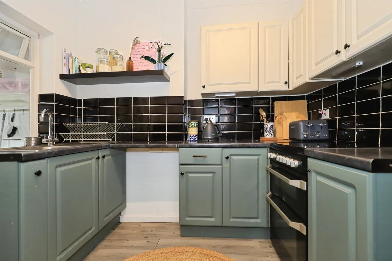 Leswell Lane, Kidderminster, DY10, photo 5