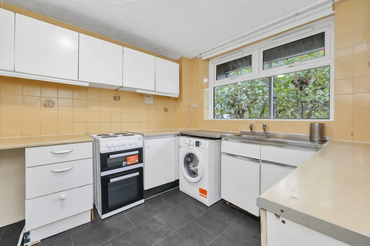 Hind Grove, London, E14, photo 2